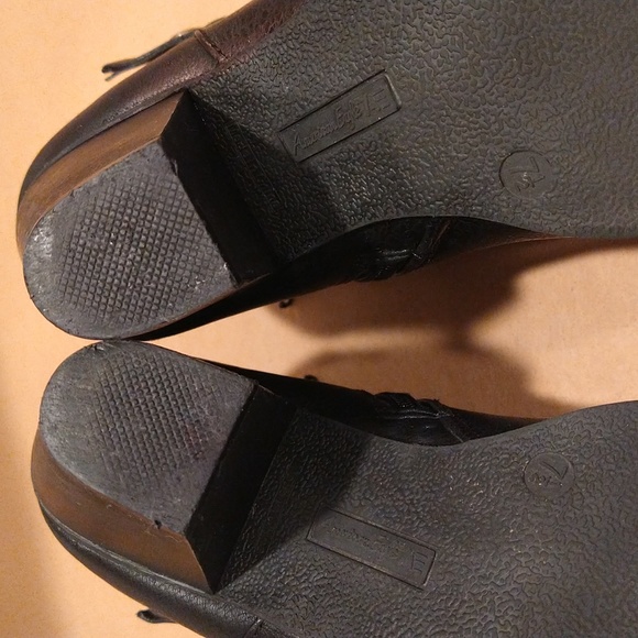 American Eagle Outfitters, Black Ankle Booties With 3.5" Heel, Size 7 1/2. - Picture 8 of 11